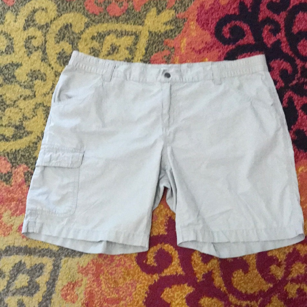 Light Beige Columbia Casual Cargo Shorts men L nylon